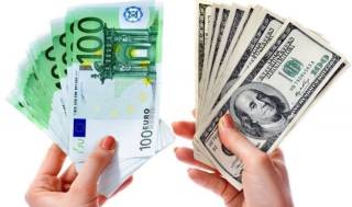 Почему в Украине растет спрос на евро и падает интерес к доллару?