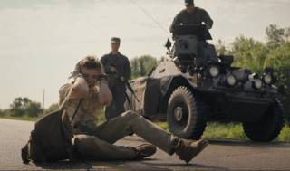 Долгая прогулка (2025): хоррор по Стивену Кингу напугал зрителей