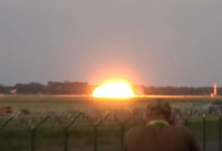 Появилось видео крушения истребителя F-16 в Польше