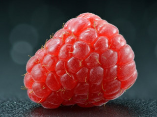 Британці запевняють, що зуміли виростити ідеальну малину