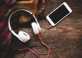Вчені розповіли, як музика рятує від самотності