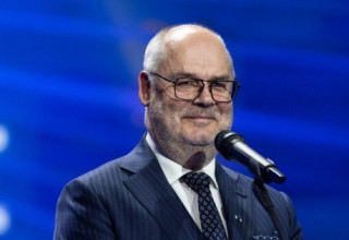 Естонія обіцяє допомогти із закупівлею зброї для України