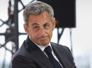 Саркозі продовжує цинічно атакувати Україну