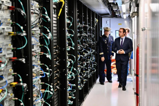 Армія Франції отримала на озброєння унікальний суперкомп'ютер