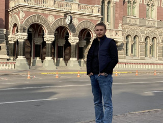 Белорус и, возможно, финансовый аферист Артем Ляшанов поблагодарил Катерину Рожкову за возможность работать в Украине