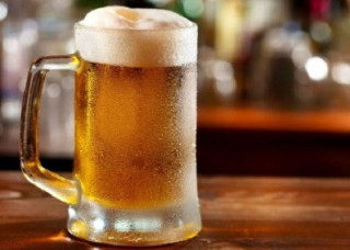 Виявилося, що любителів пива… частіше кусають комарі