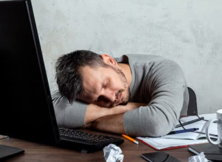 Невролог розповіла, чим корисний короткий денний сон