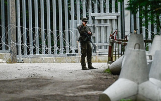 Польща стягує до кордону з Білоруссю та Росією 40 тисяч військових, — ЗМІ