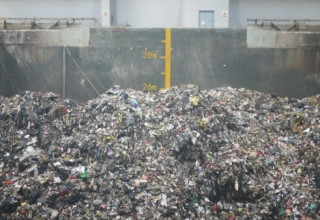 Китай зіткнувся з колосальною проблемою для сміття