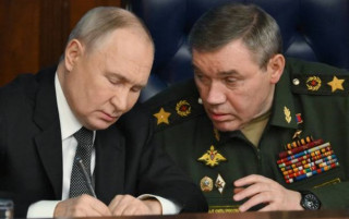 Герасимов бреше Путіну з приводу фронту, — Reuters