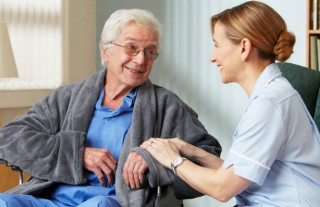 Дом престарелых в Виннице "1 Украинский Пансионат": помощь в уходе за пожилым человеком