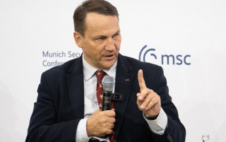 Країни НАТО збиватимуть російські літаки чи ракети, — Сікорський