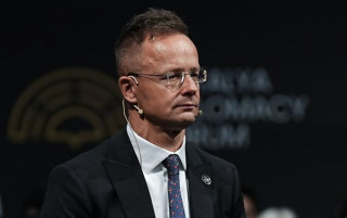 Угорщина відмовляється припиняти закупівлю російської нафти