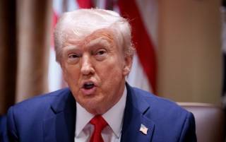 Трамп требует от Путина остановить войну