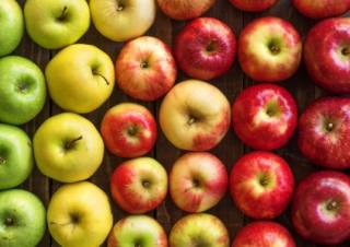 Медик объяснил, чем же так полезны яблоки