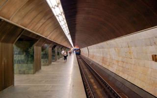 У Києві зупинилася «зелена» гілка метро