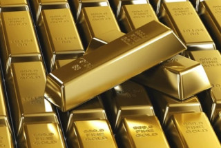 Золото продовжує стабільно набирати в ціні