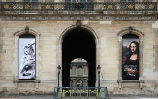 Пограбування Лувру у Парижі. З'явилася реакція Макрона