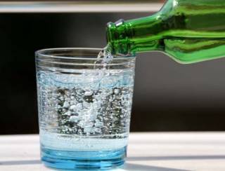 Японцы объяснили, в чем польза газированной воды