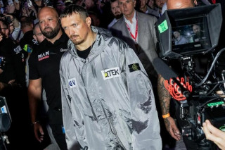 Стало відомо, що Олександр Усик ще планує провести боїв