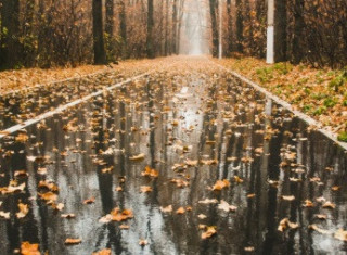 Синоптики попередили українців про складні погодні умови