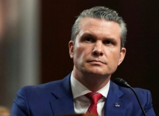 Глава Пентагону жорстко наїхав на Китай