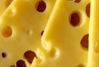 Японцы рассказали об удивительной пользе сыра