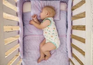 Медик объяснил, почему храпят дети