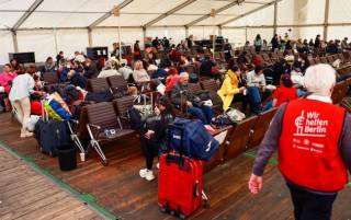 Германия закрывает крупнейший приют для беженцев