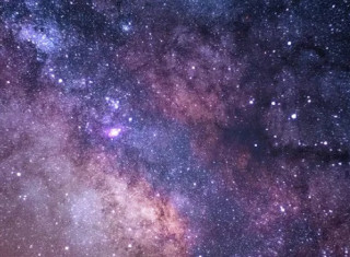 Розширення Всесвіту… сповільнилося