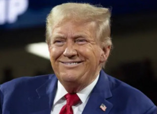 Трамп їдко пройшов Байденом і Харріс