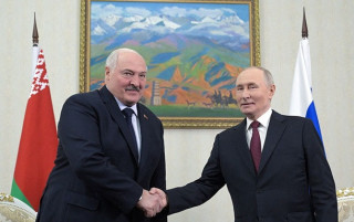 Лукашенко заговорив з Путіним про «Мінськ-3»