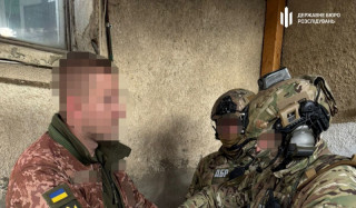 На Прикарпатті офіцер ТЦК із особливою жорстокістю побив чоловіка під час медкомісії