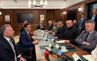 На столе переговоров в Майами график выборов в Украине и «обмен территориями», — WSJ