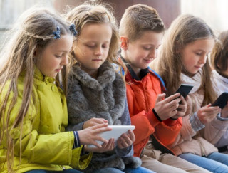 Виявлено нову небезпеку смартфонів для підлітків