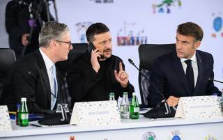 Европа убеждает Киев не уступать Донбасс, — Bloomberg