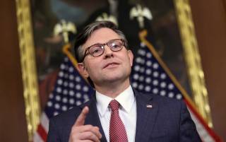 Сенат США принял законопроект о нацобороне, включая 800 млн долларов для Украины