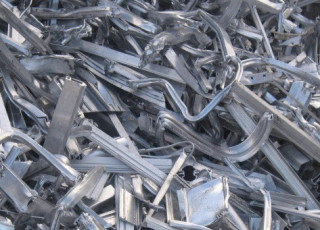 У світі рекордно подорожчав алюміній