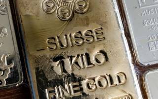 Золото и серебро продолжают стремительно дешеветь