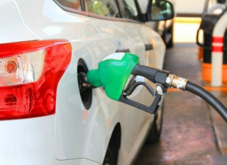 Правительство начало решать вопрос с ценами на топливо