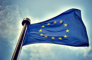 ЕС утвердил кредит на 90 миллиардов евро для Украины